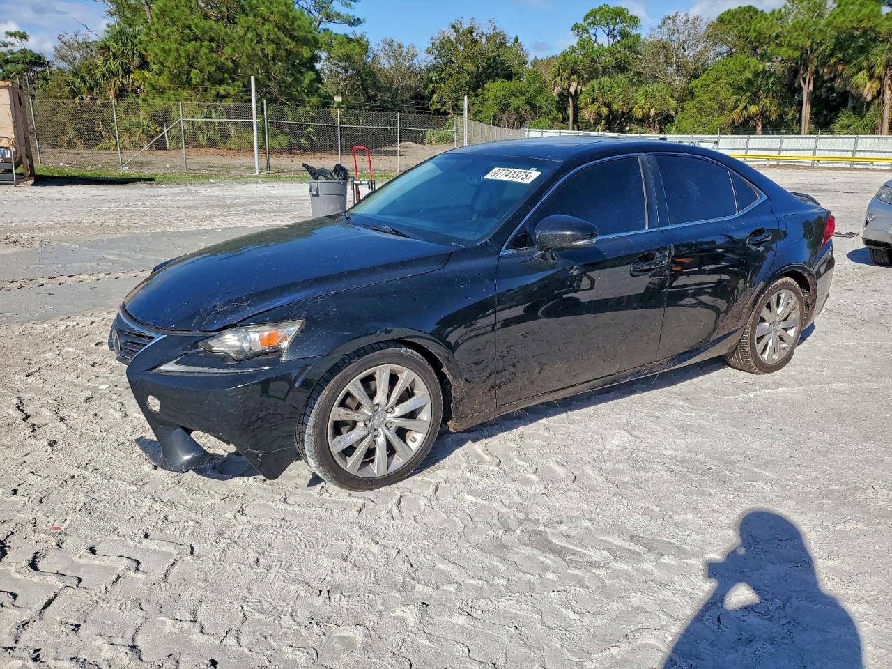 LEXUS IS 2015