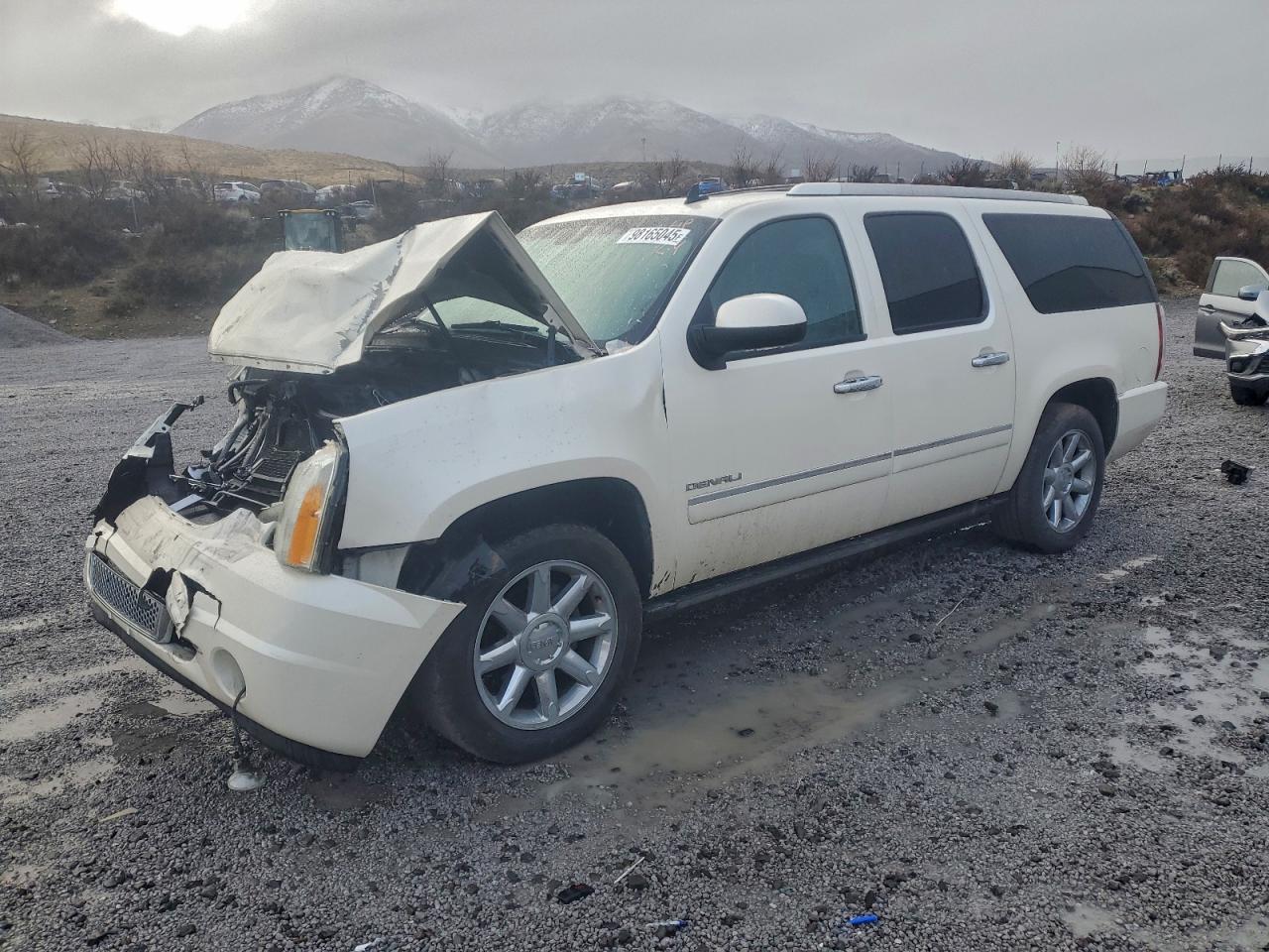 GMC YUKON XL 2013