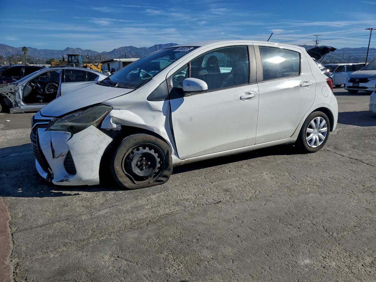 TOYOTA YARIS 2015