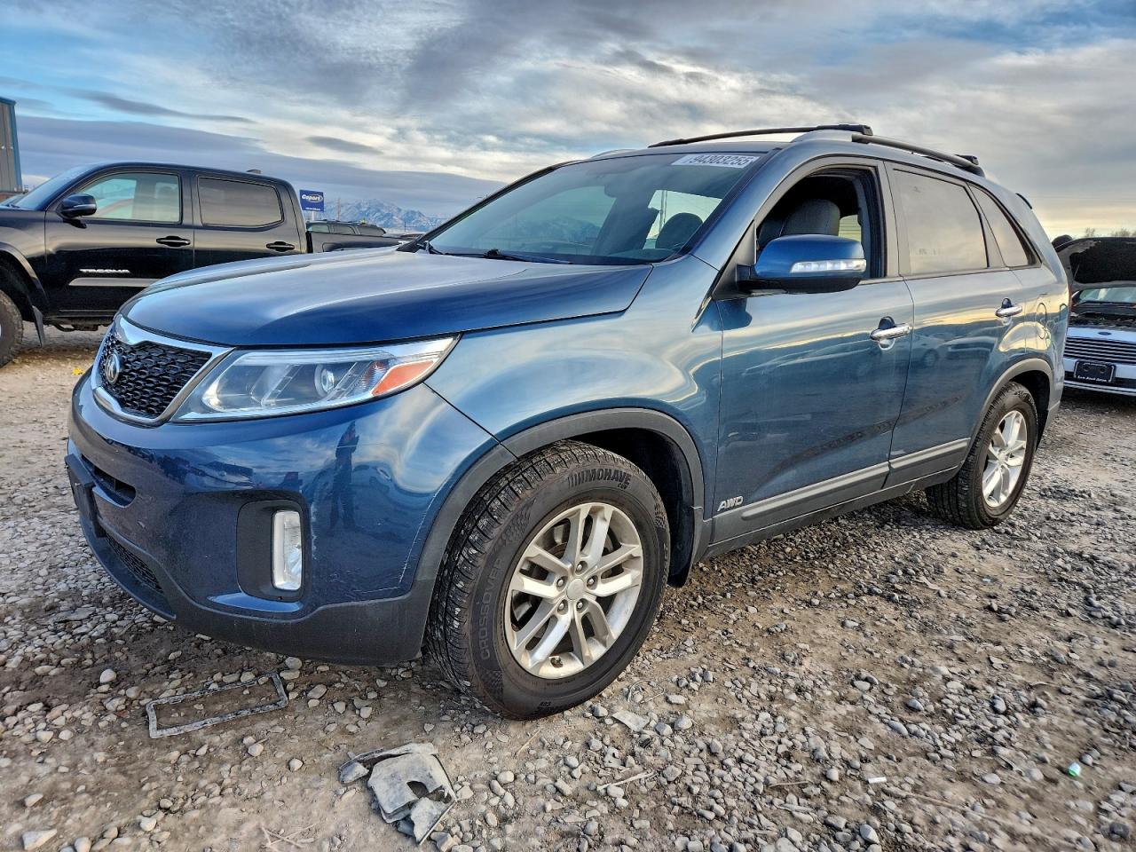 KIA SORENTO LX 2014