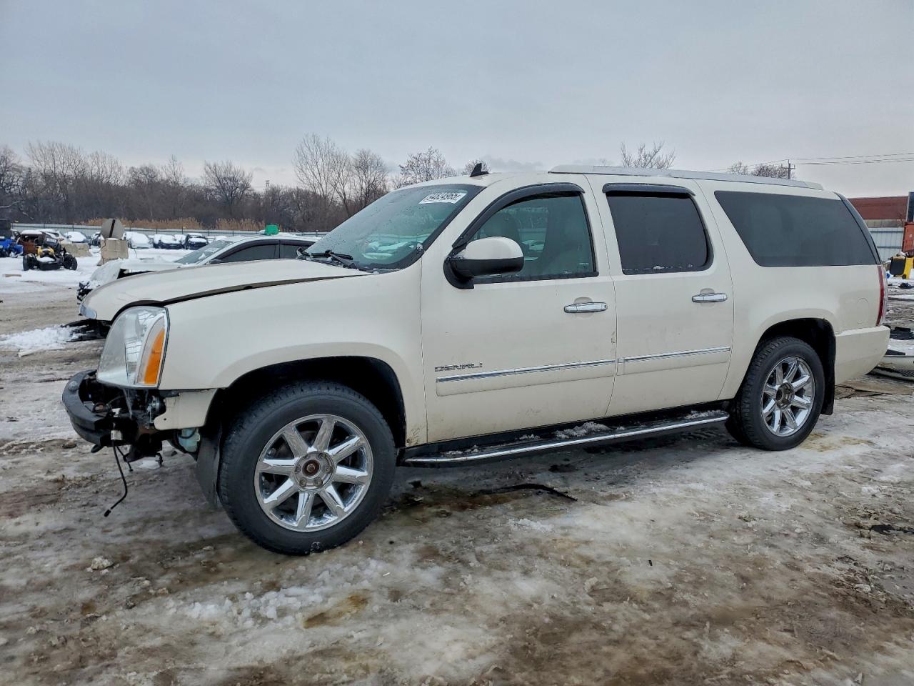 GMC YUKON XL 2013