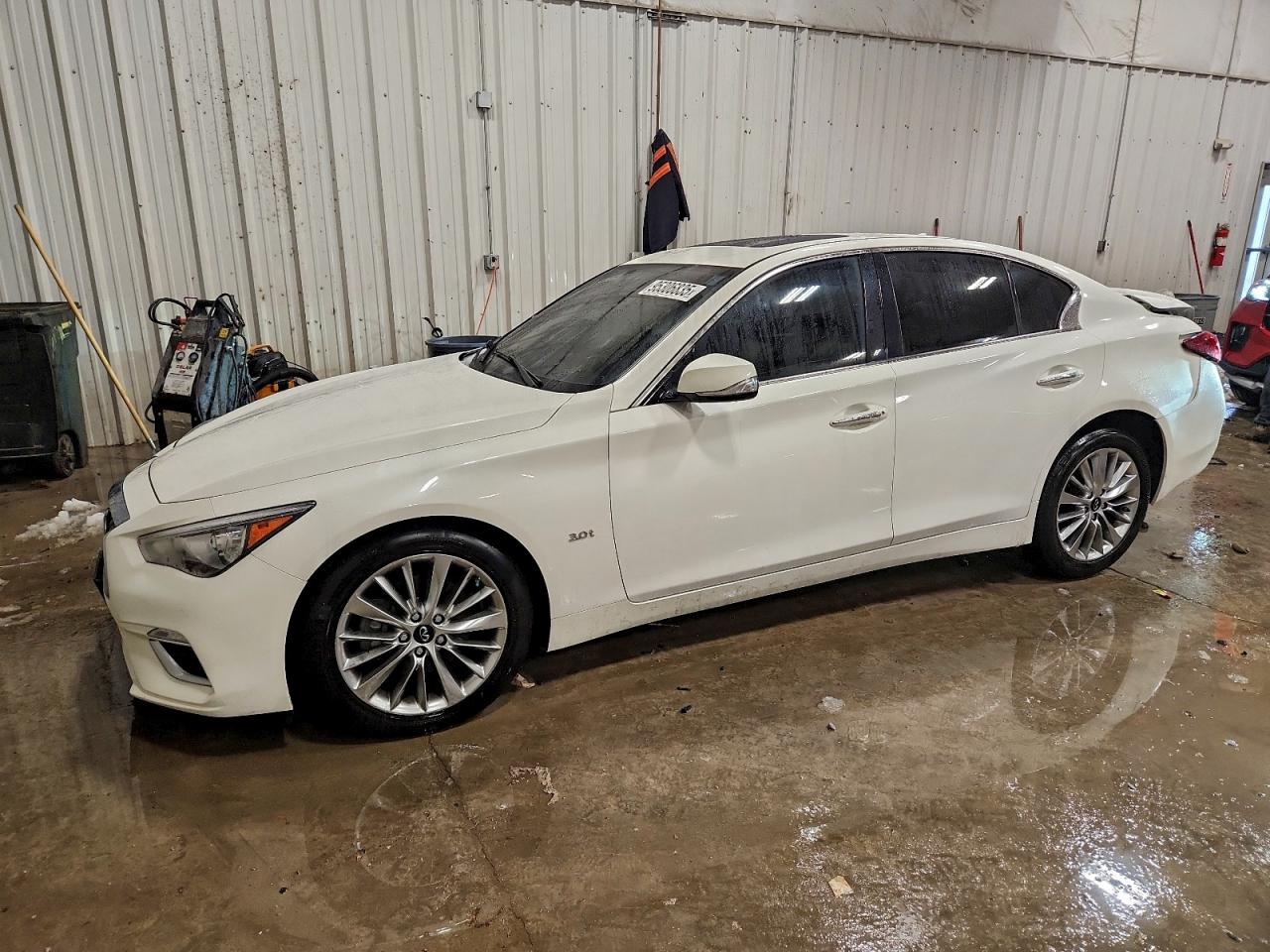 INFINITI Q50 LUXE 2019