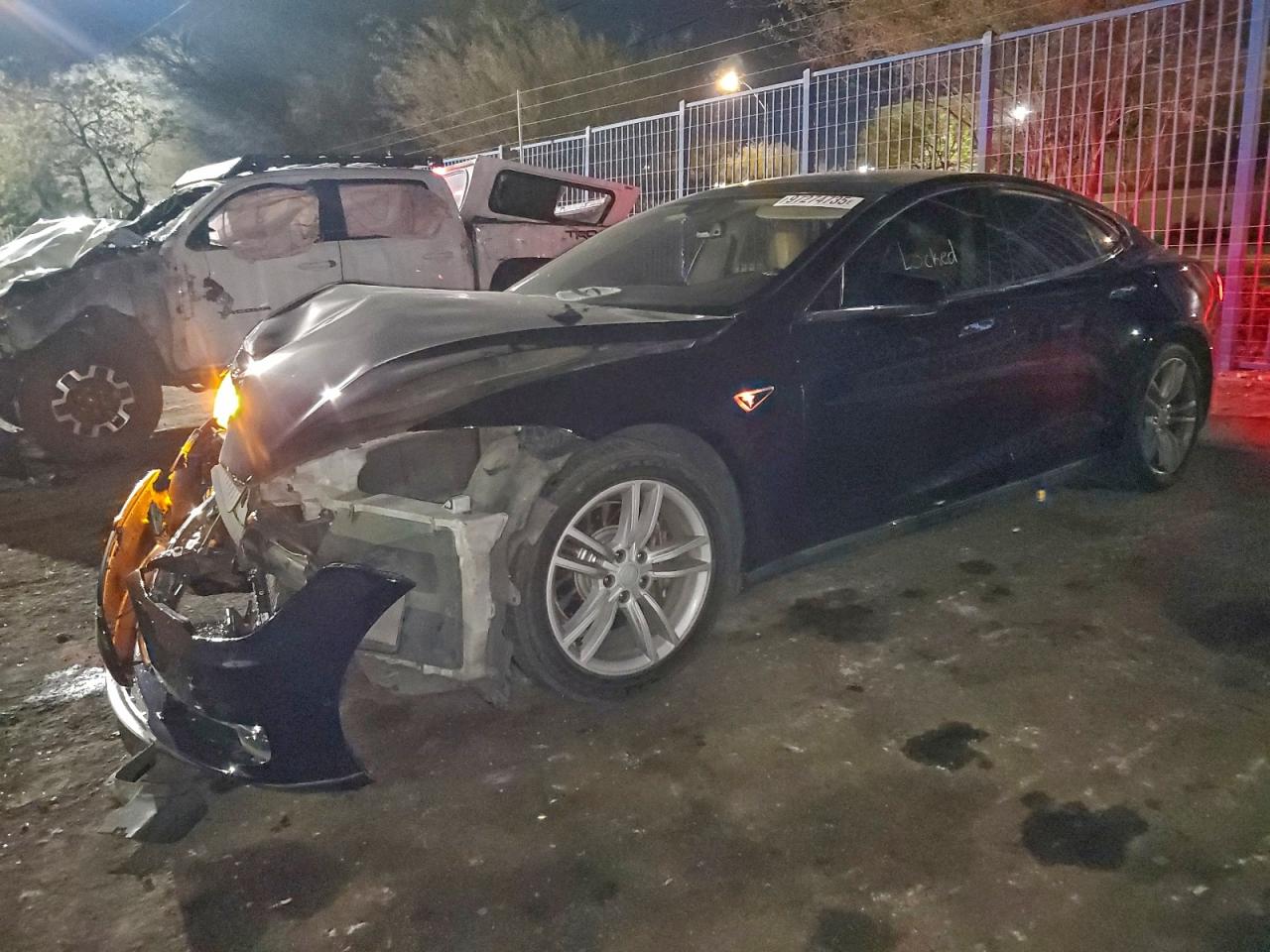 TESLA MODEL S 2014