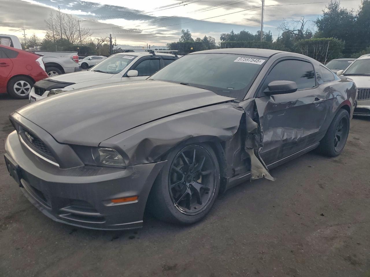 FORD MUSTANG 2014
