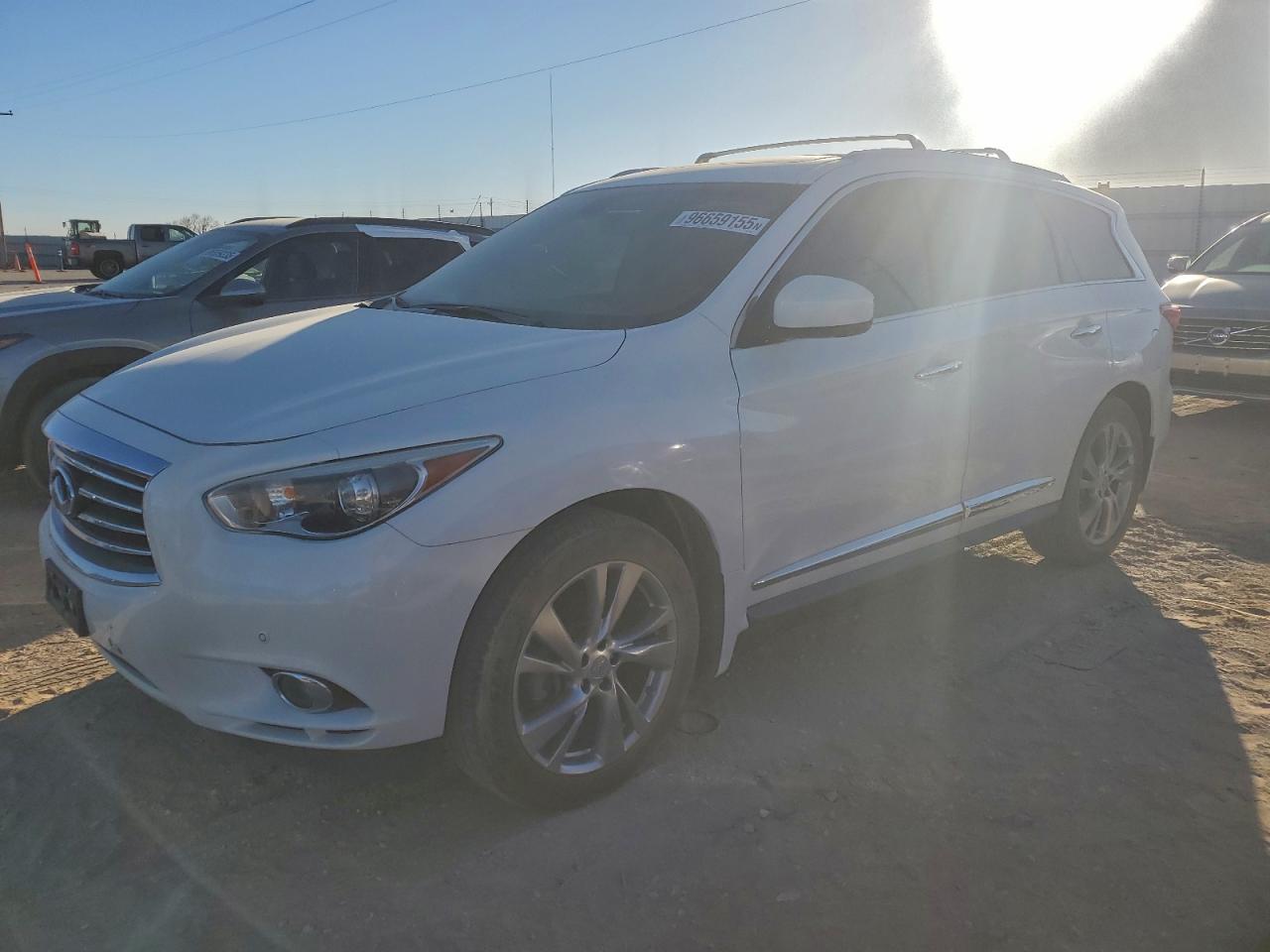 INFINITI JX35 2013