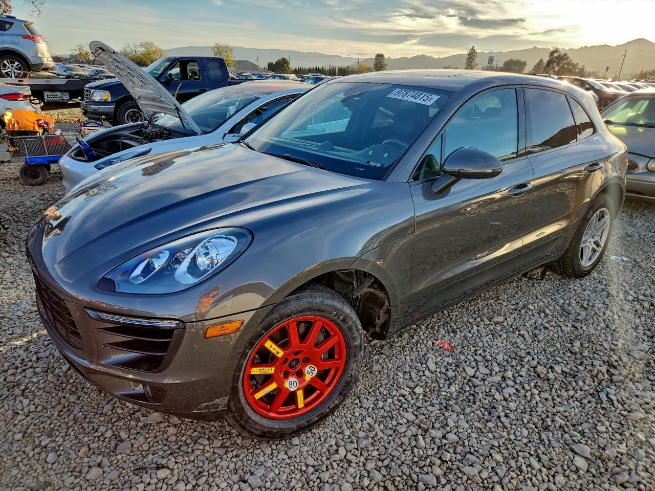 PORSCHE MACAN 2018