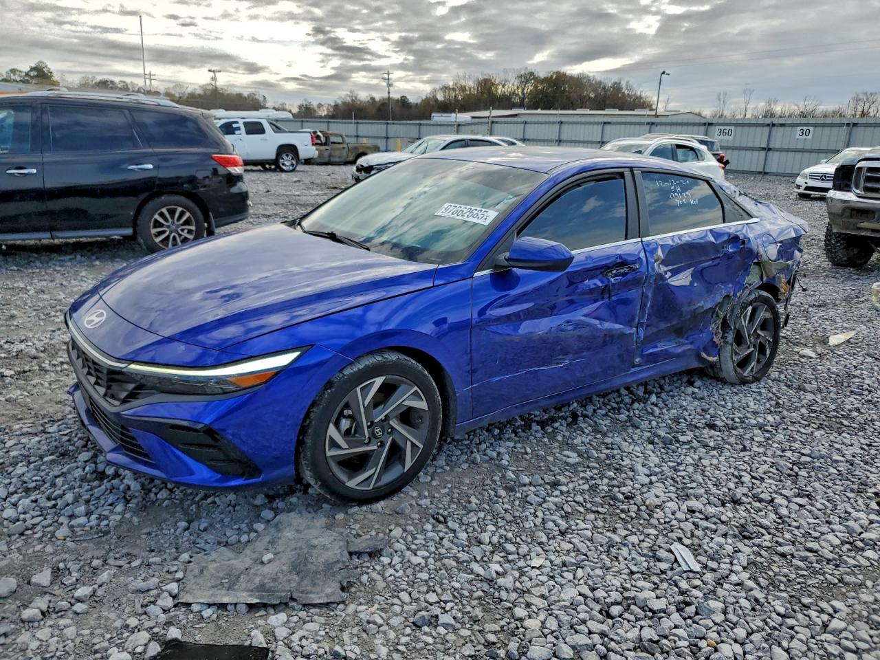 HYUNDAI ELANTRA 2024