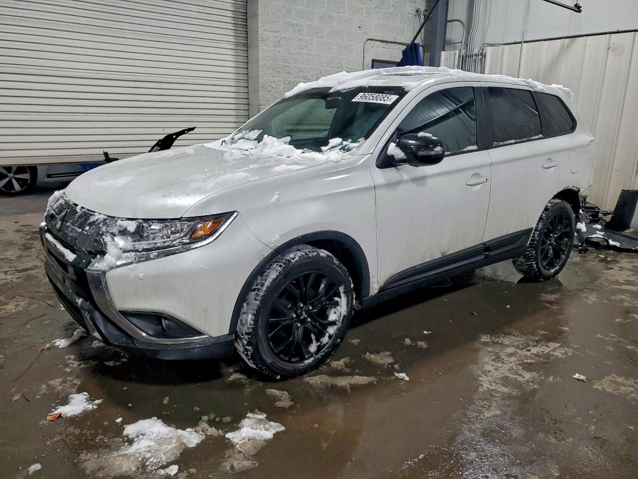 MITSUBISHI OUTLANDER 2019