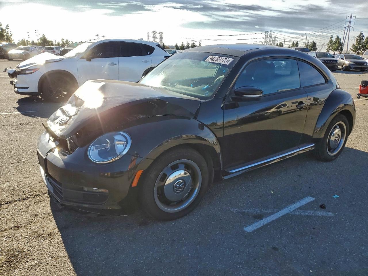 VOLKSWAGEN BEETLE 2013