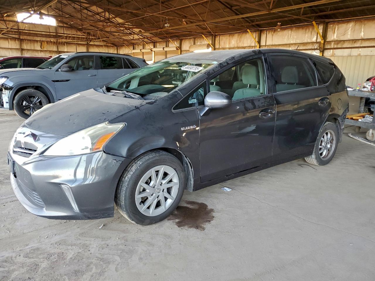 TOYOTA PRIUS V 2012