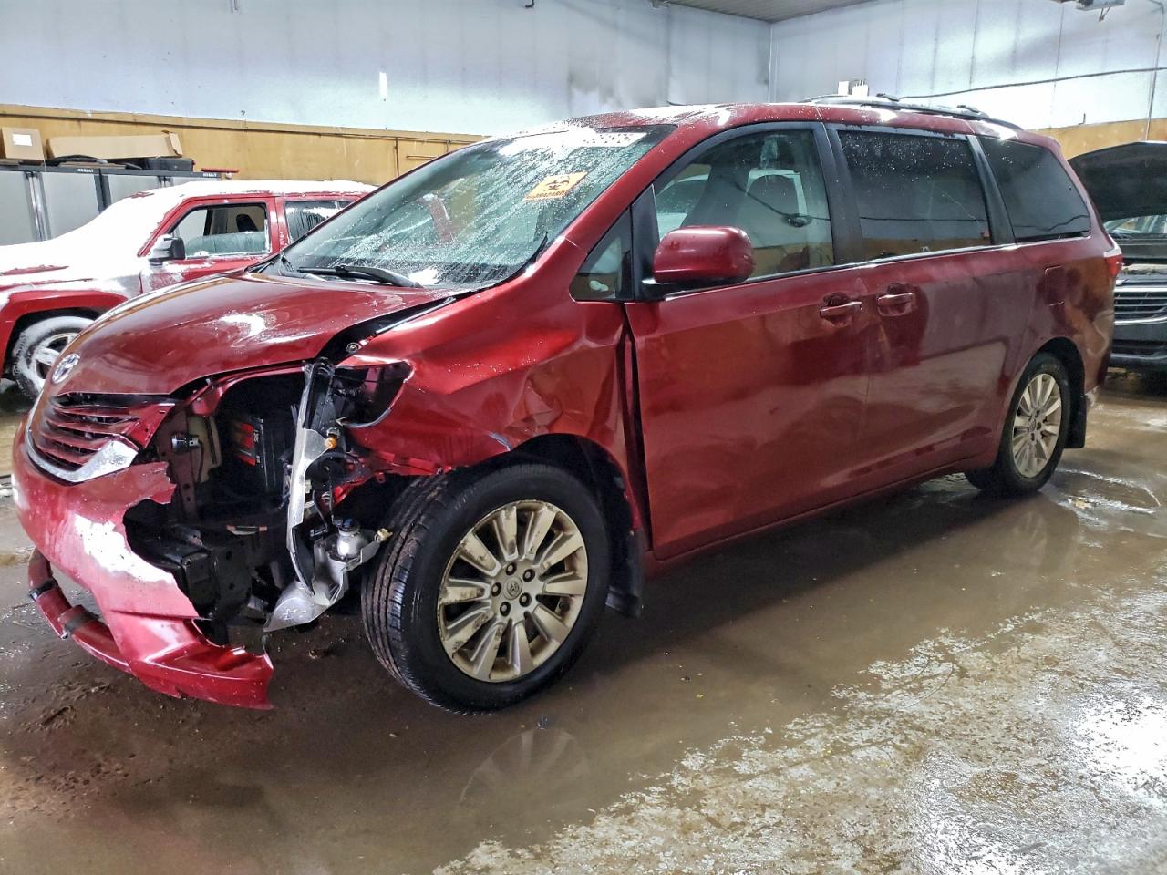TOYOTA SIENNA 2015
