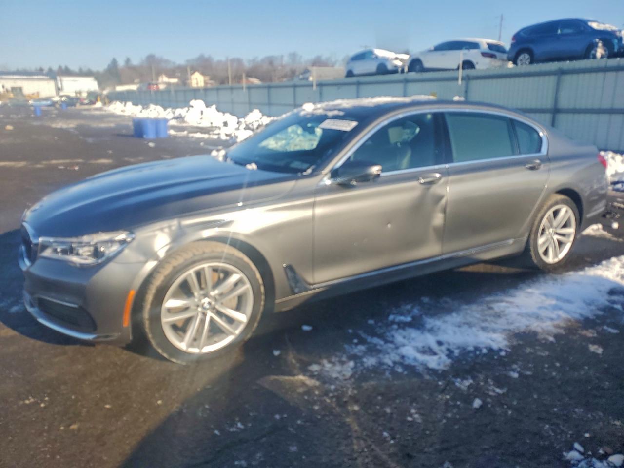 BMW 750 2019
