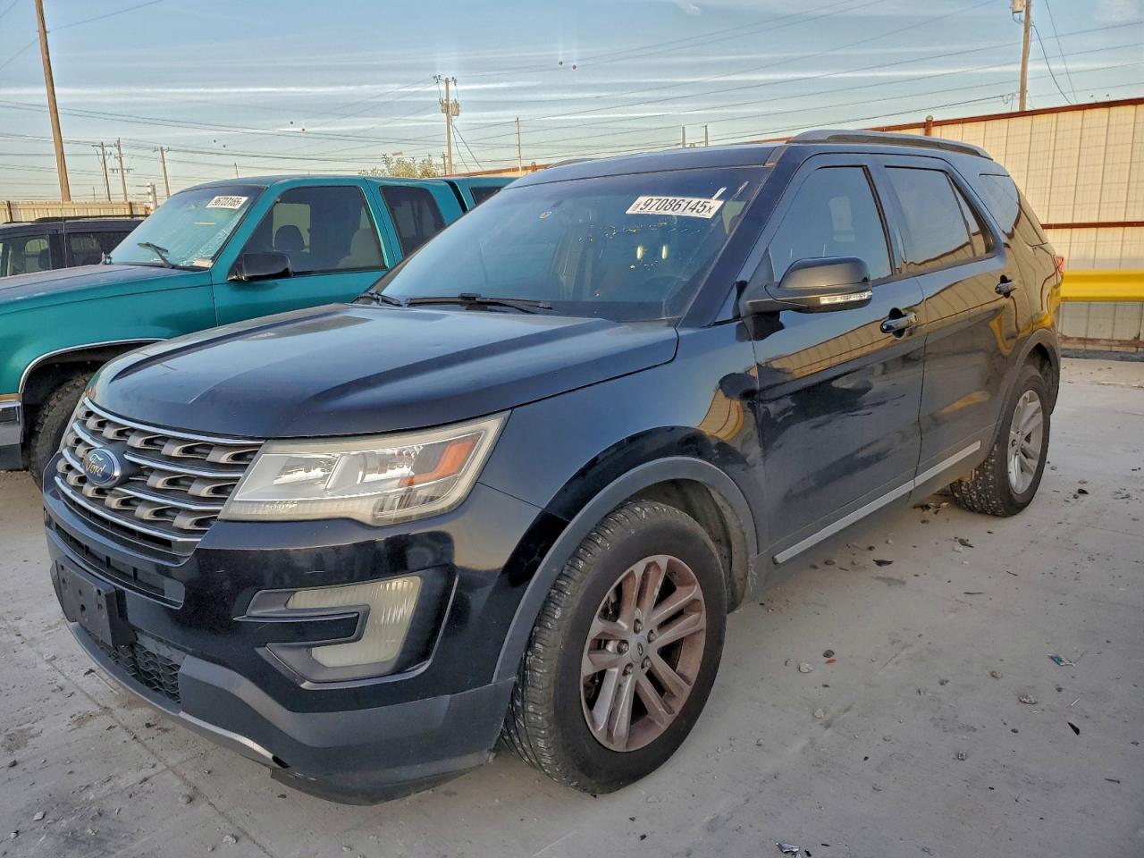 FORD EXPLORER 2016