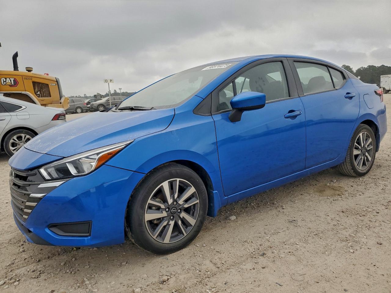 NISSAN VERSA SV 2024
