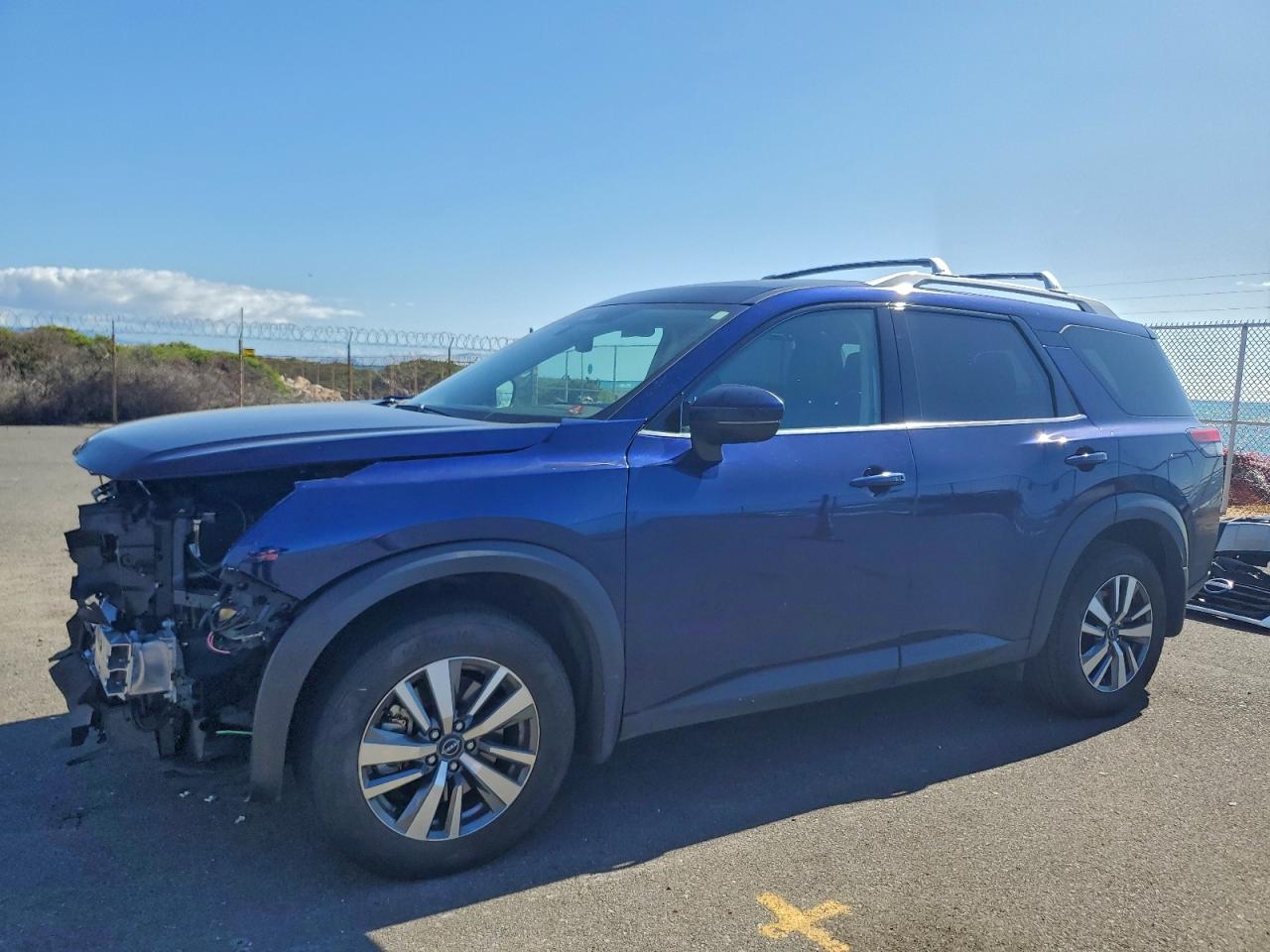 NISSAN PATHFINDER 2024
