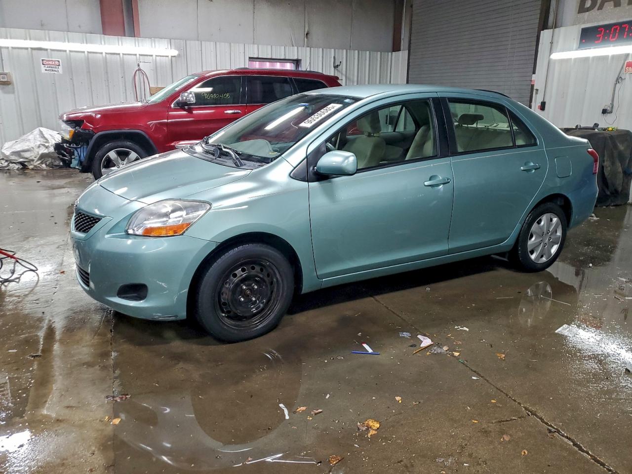 TOYOTA YARIS 2010