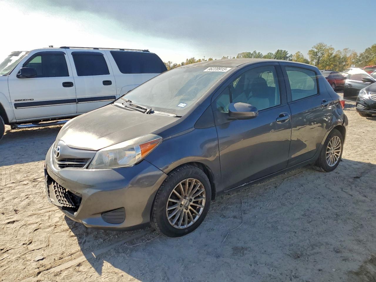 TOYOTA YARIS 2012