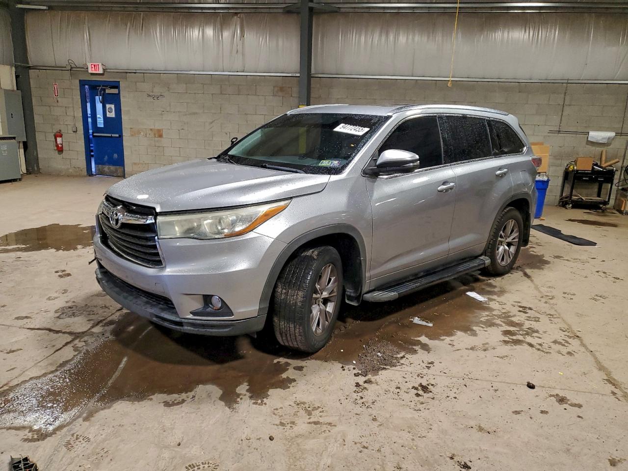 TOYOTA HIGHLANDER 2015