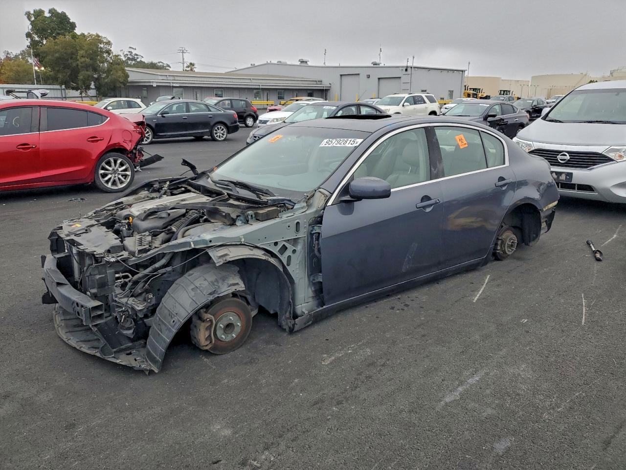 INFINITI G35 2008