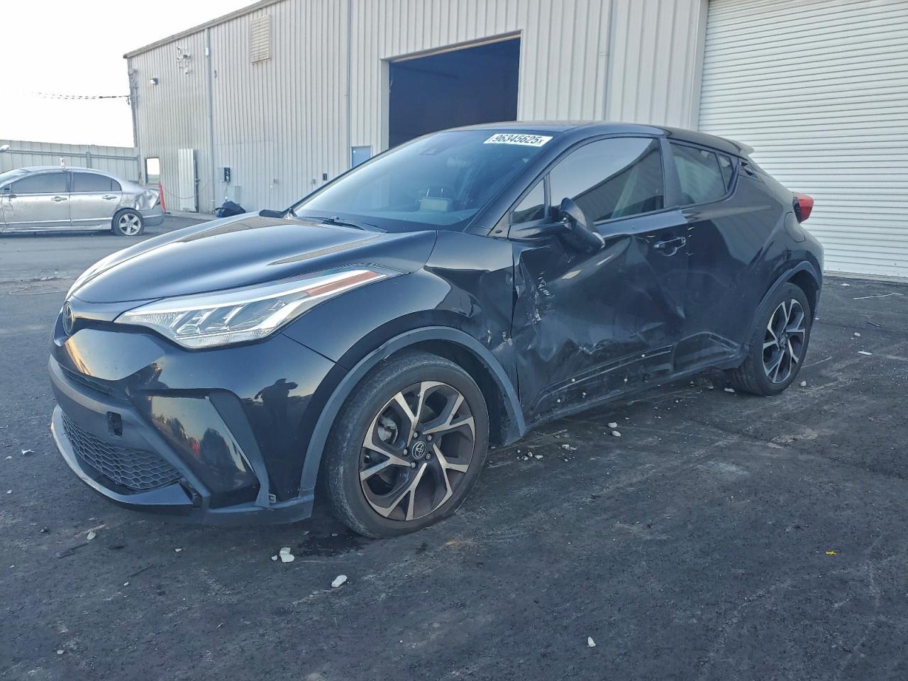 TOYOTA C-HR XLE 2022