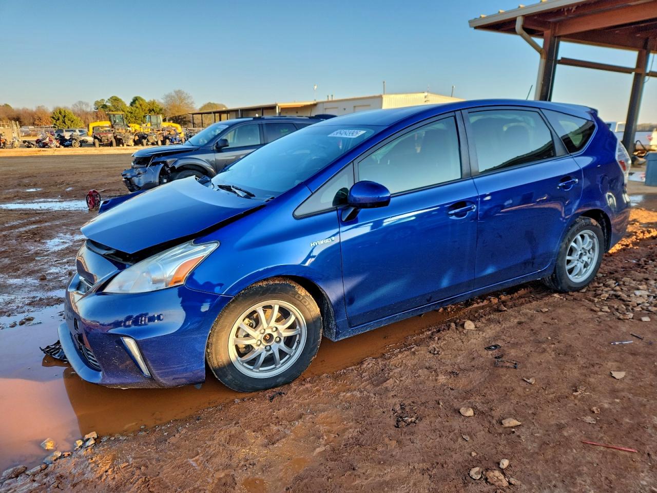 TOYOTA PRIUS V 2013
