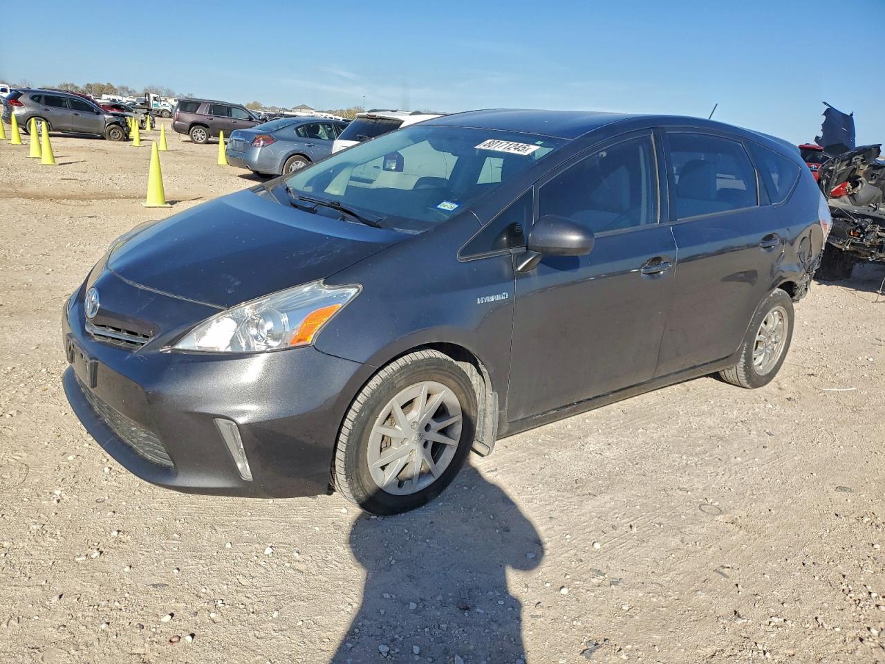 TOYOTA PRIUS V 2014