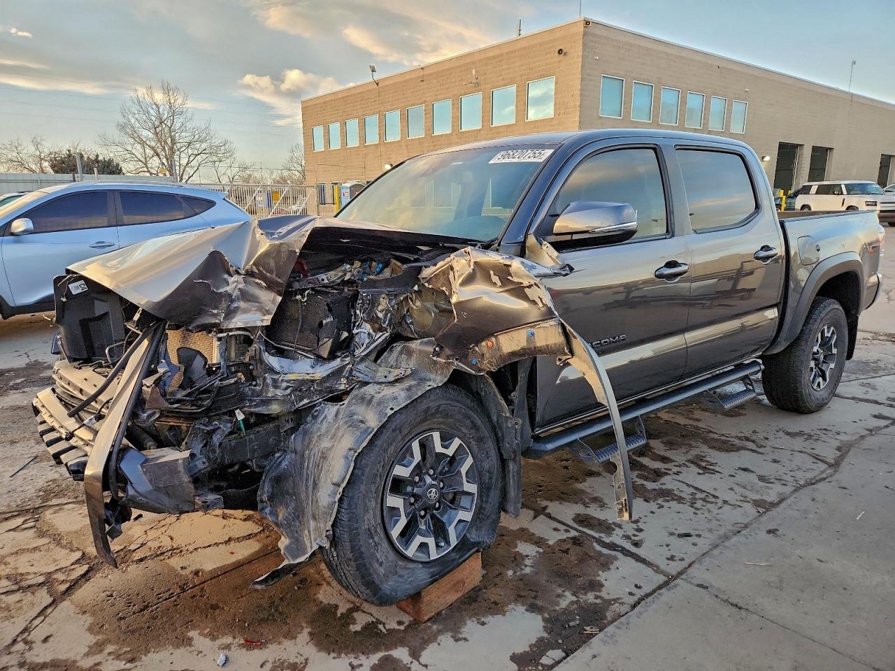TOYOTA TACOMA 2021