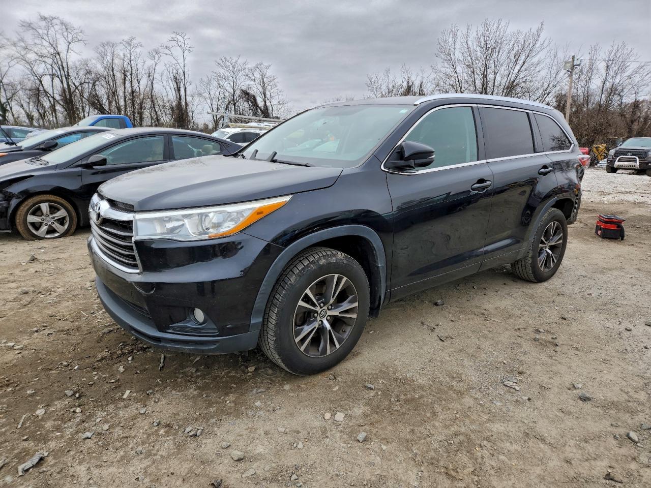 TOYOTA HIGHLANDER 2016