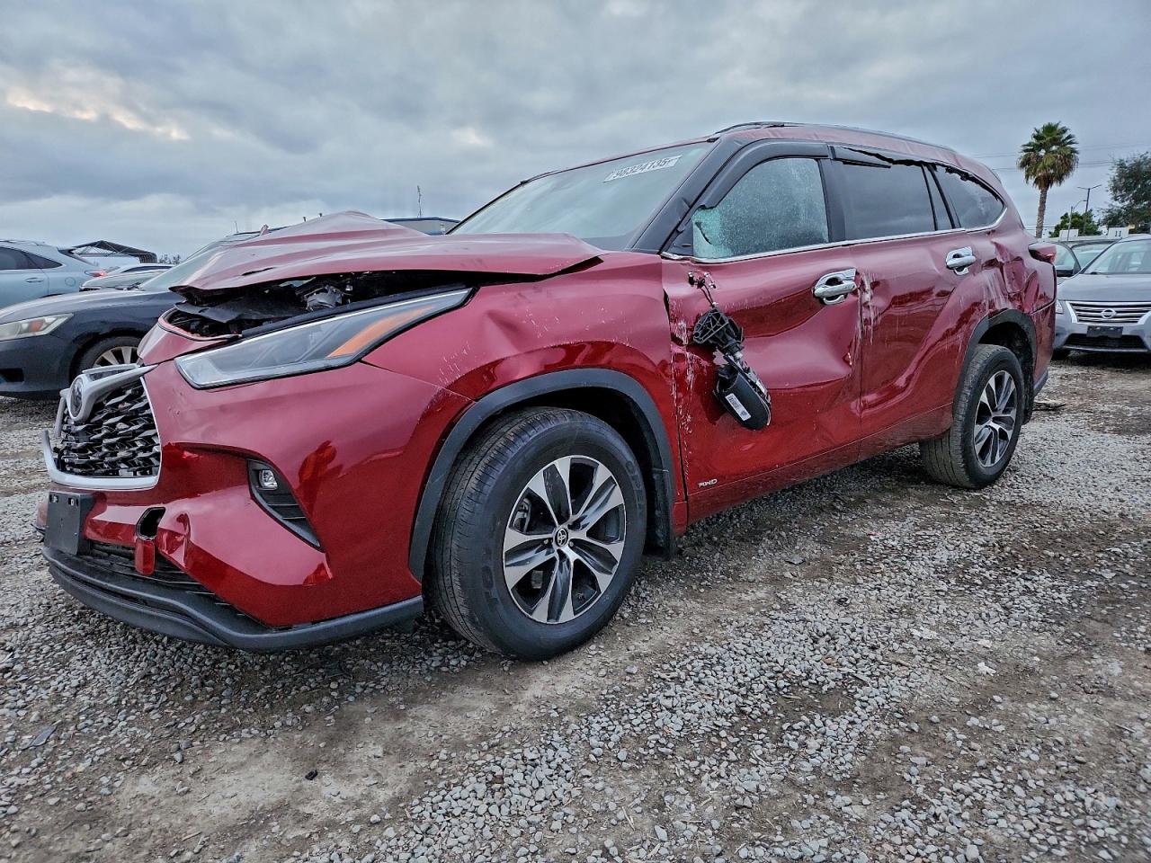 TOYOTA HIGHLANDER HYBRID 2025