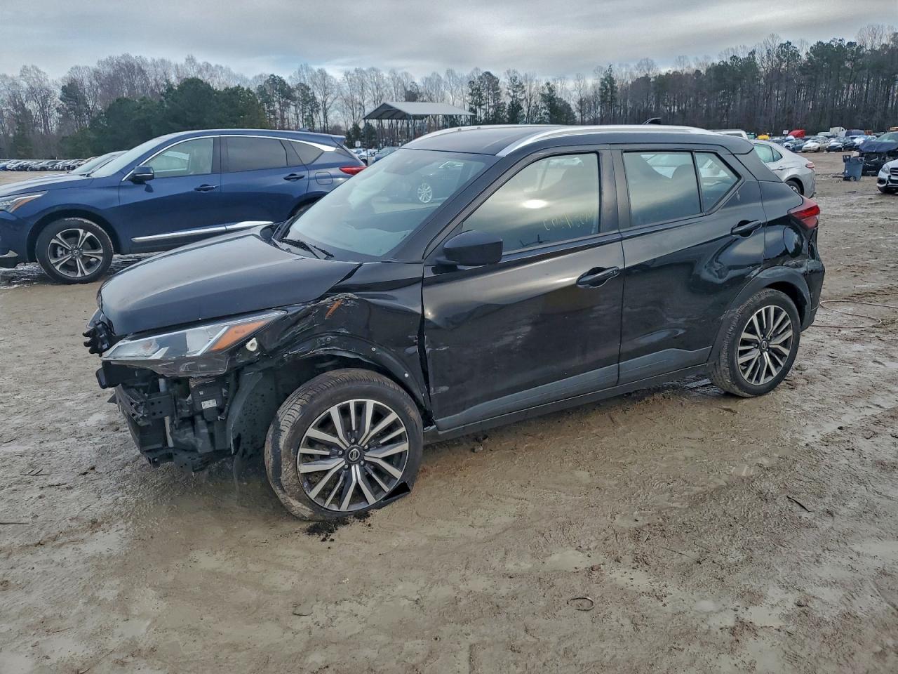 NISSAN KICKS 2021