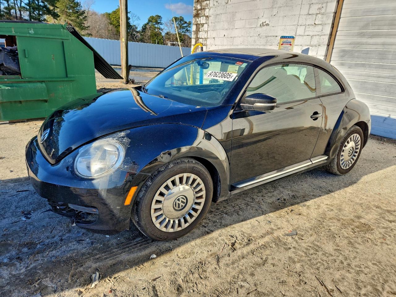 VOLKSWAGEN BEETLE 2013