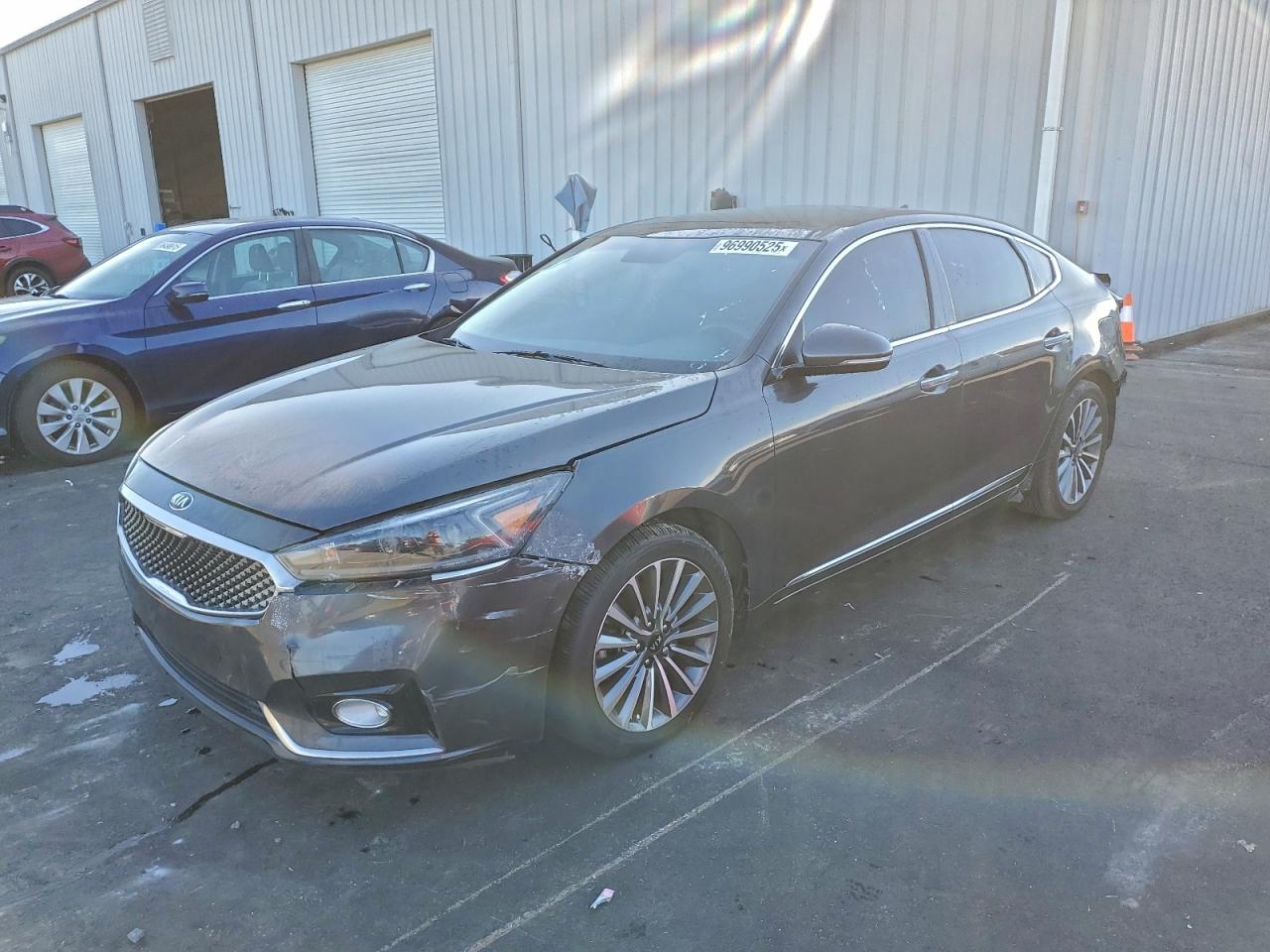 KIA CADENZA 2017