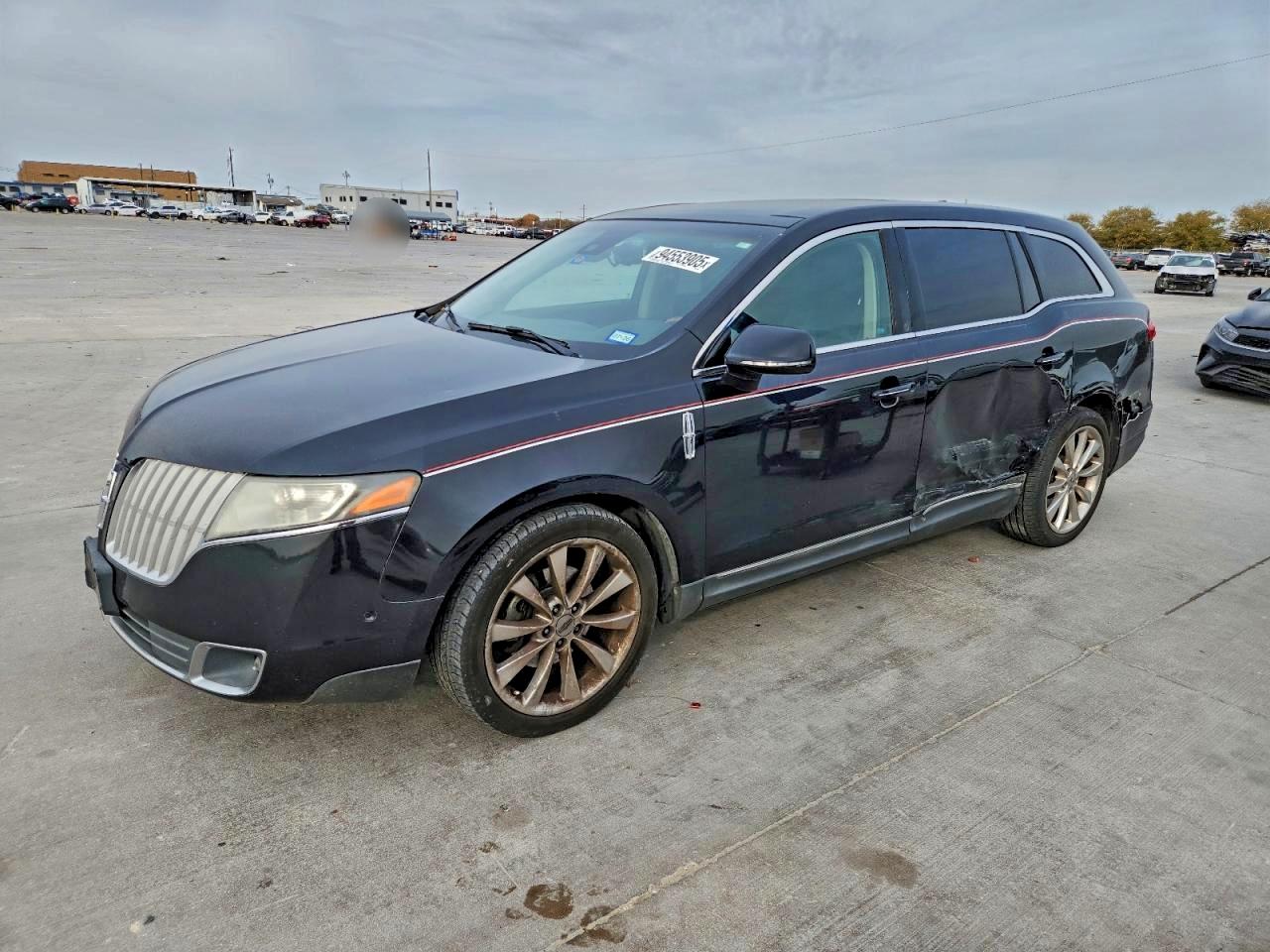 LINCOLN MKT 2010