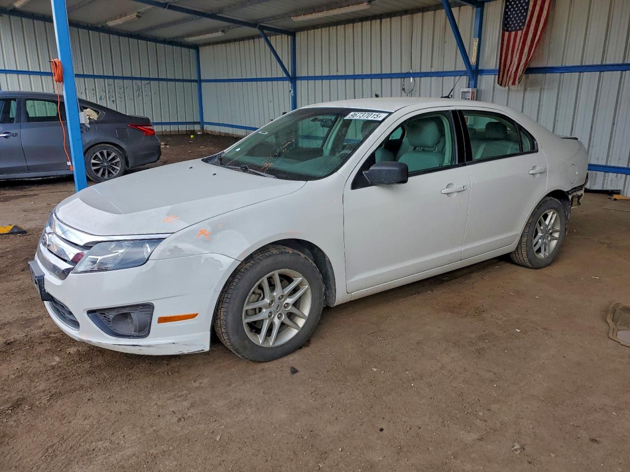 FORD FUSION S 2012