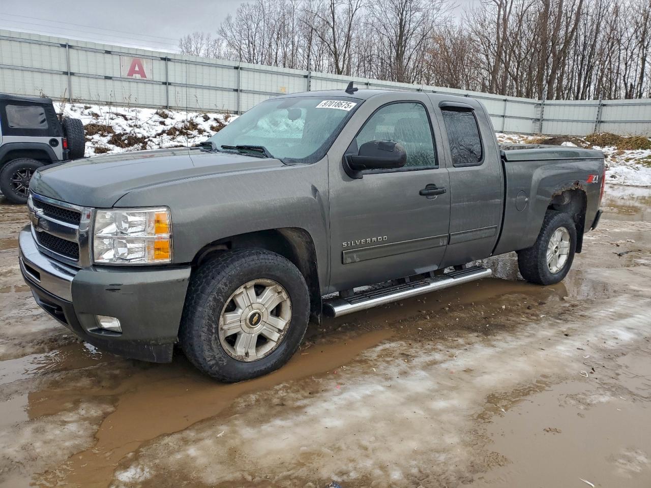 CHEVROLET SILVERADO 2011