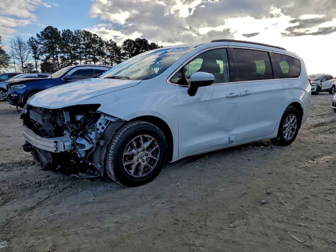 CHRYSLER VOYAGER LX 2021
