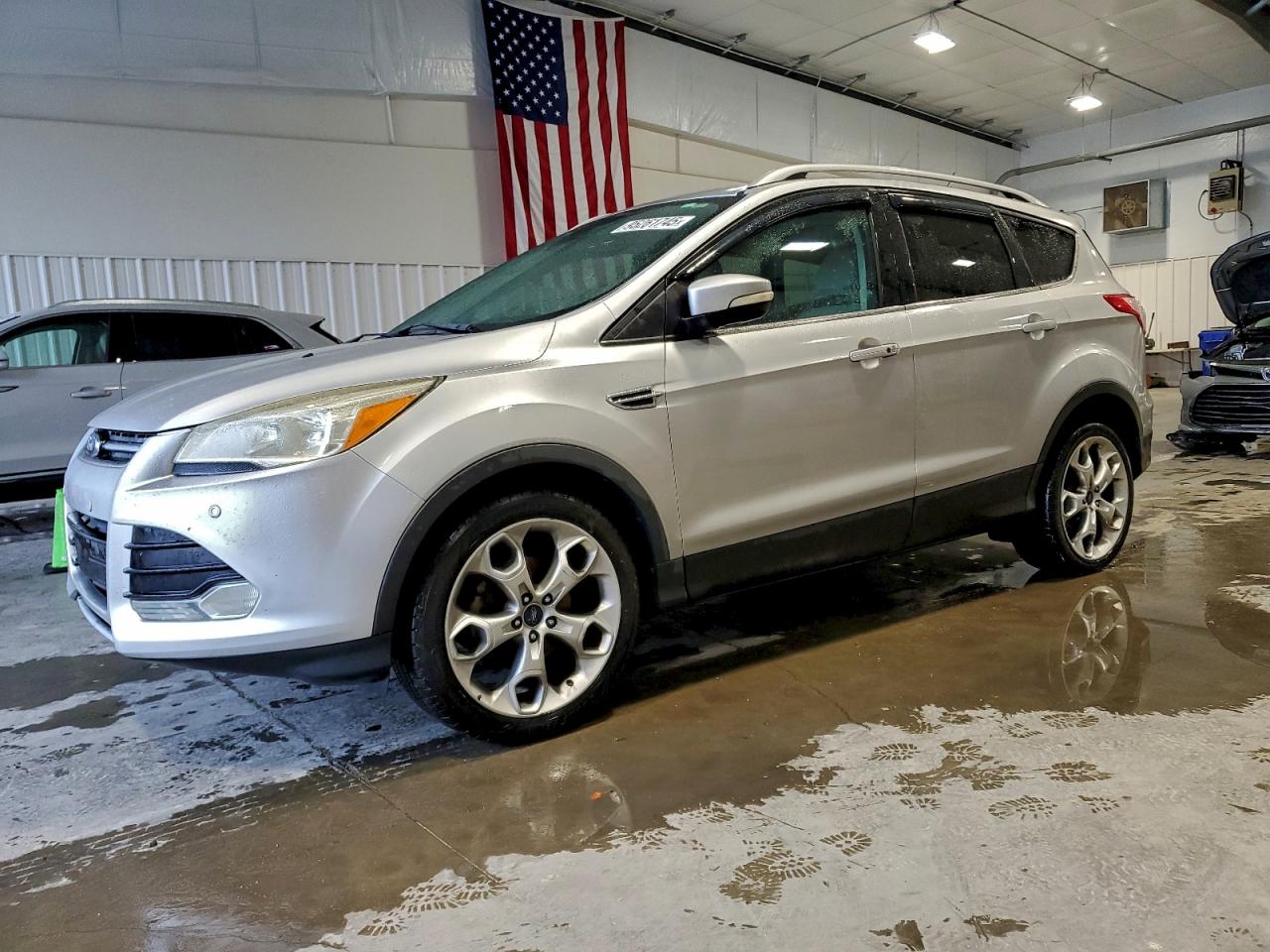 FORD ESCAPE TIT 2014