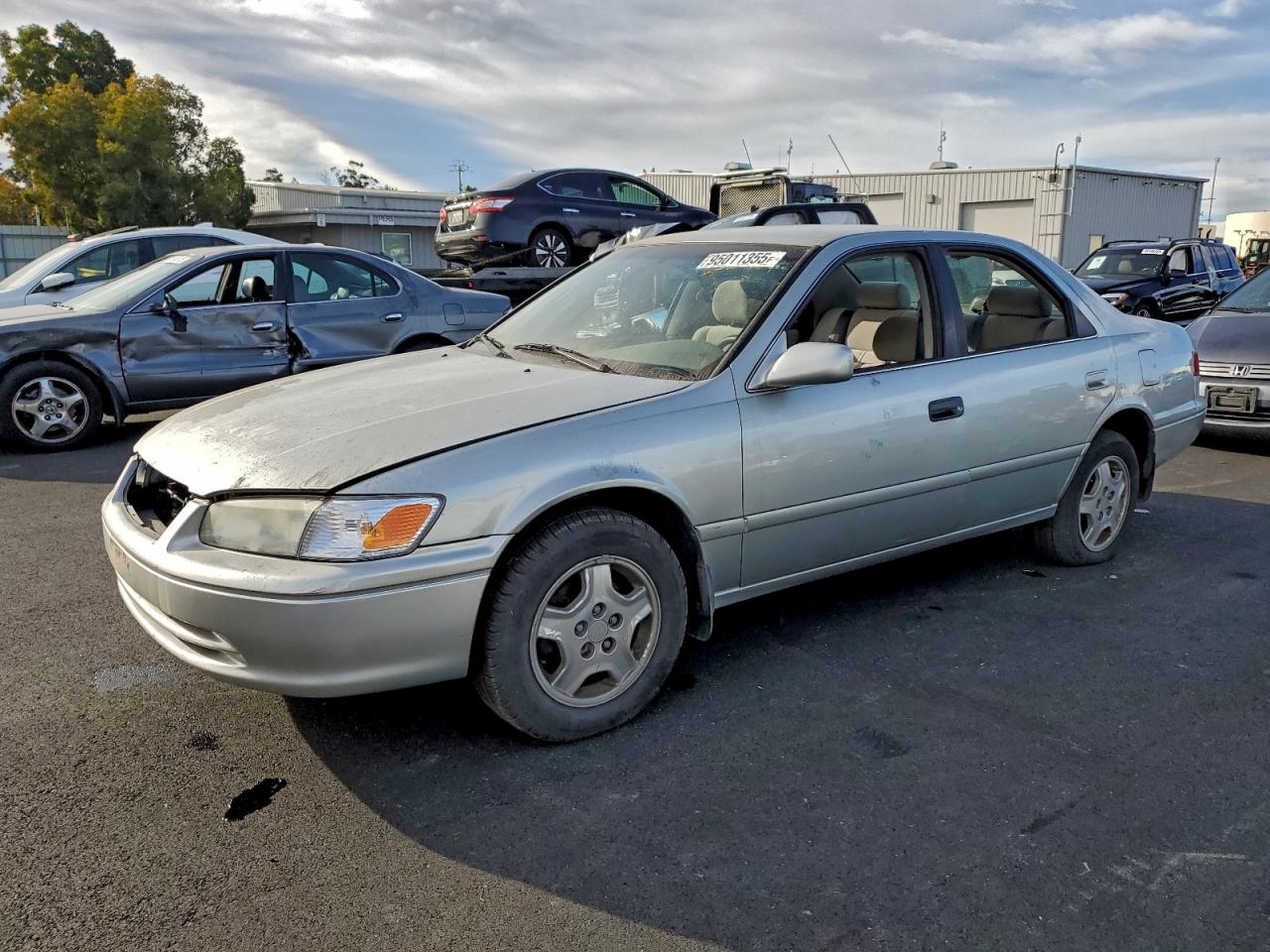 TOYOTA CAMRY CE 2001