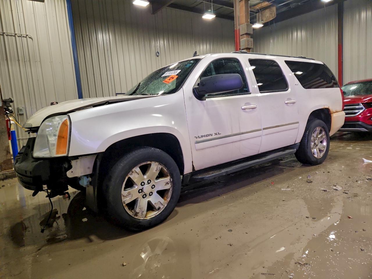 GMC YUKON XL 2013