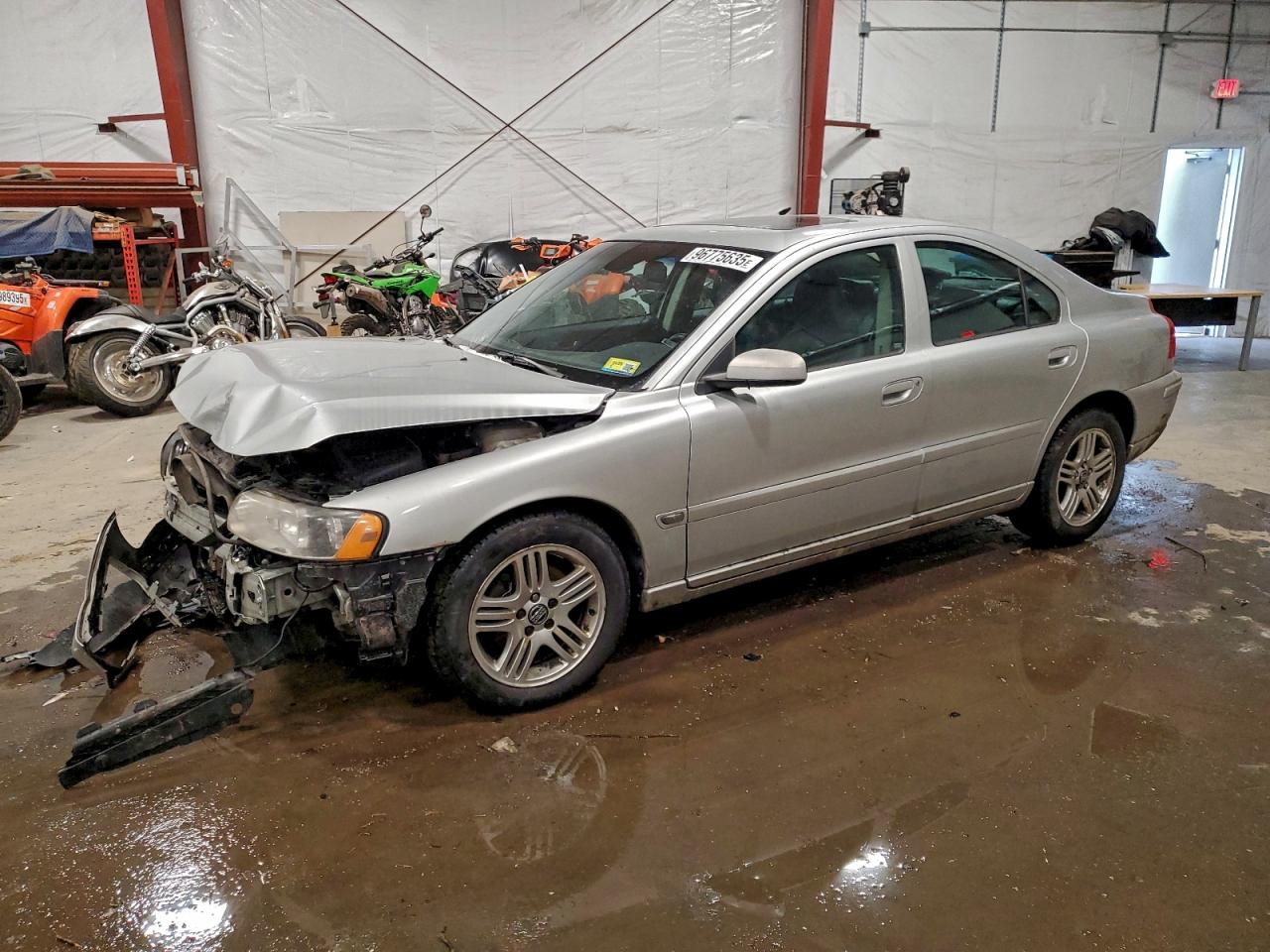 VOLVO S60 2005