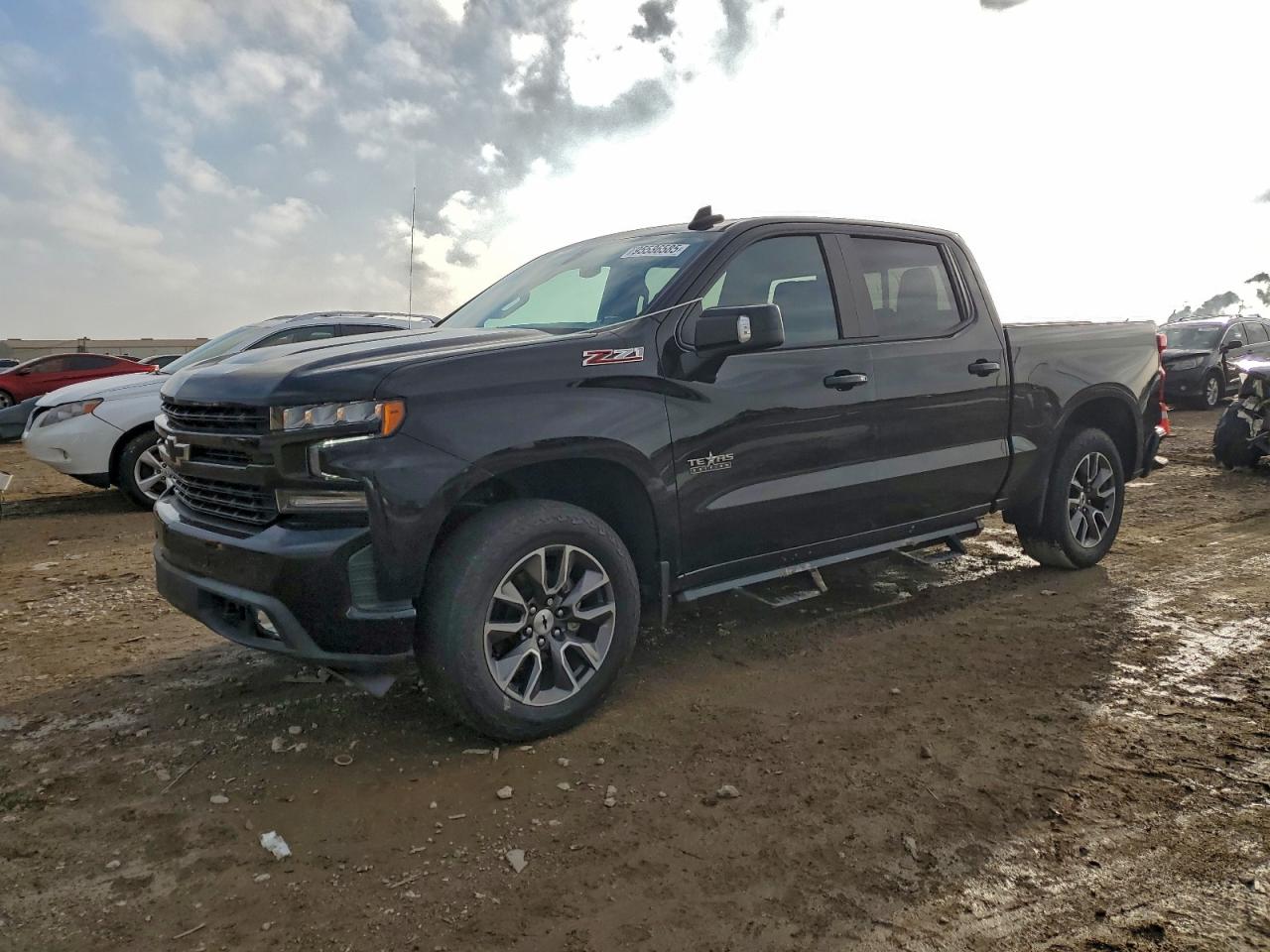 CHEVROLET SILVERADO 2021