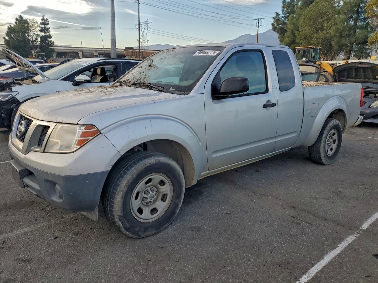 NISSAN FRONTIER S 2013