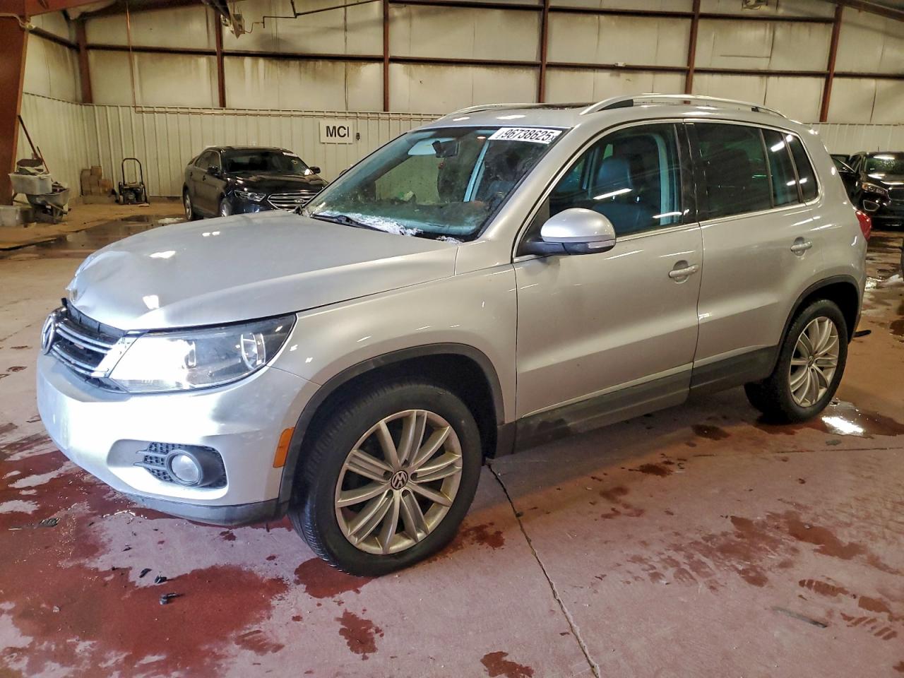 VOLKSWAGEN TIGUAN 2015
