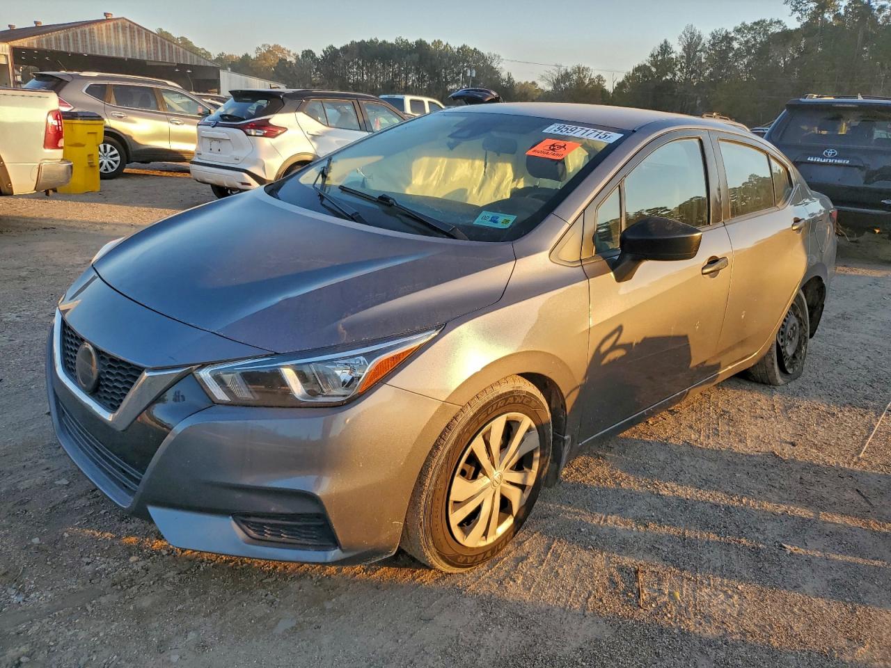 NISSAN VERSA 2020