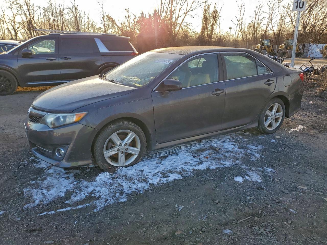 TOYOTA CAMRY BASE 2012