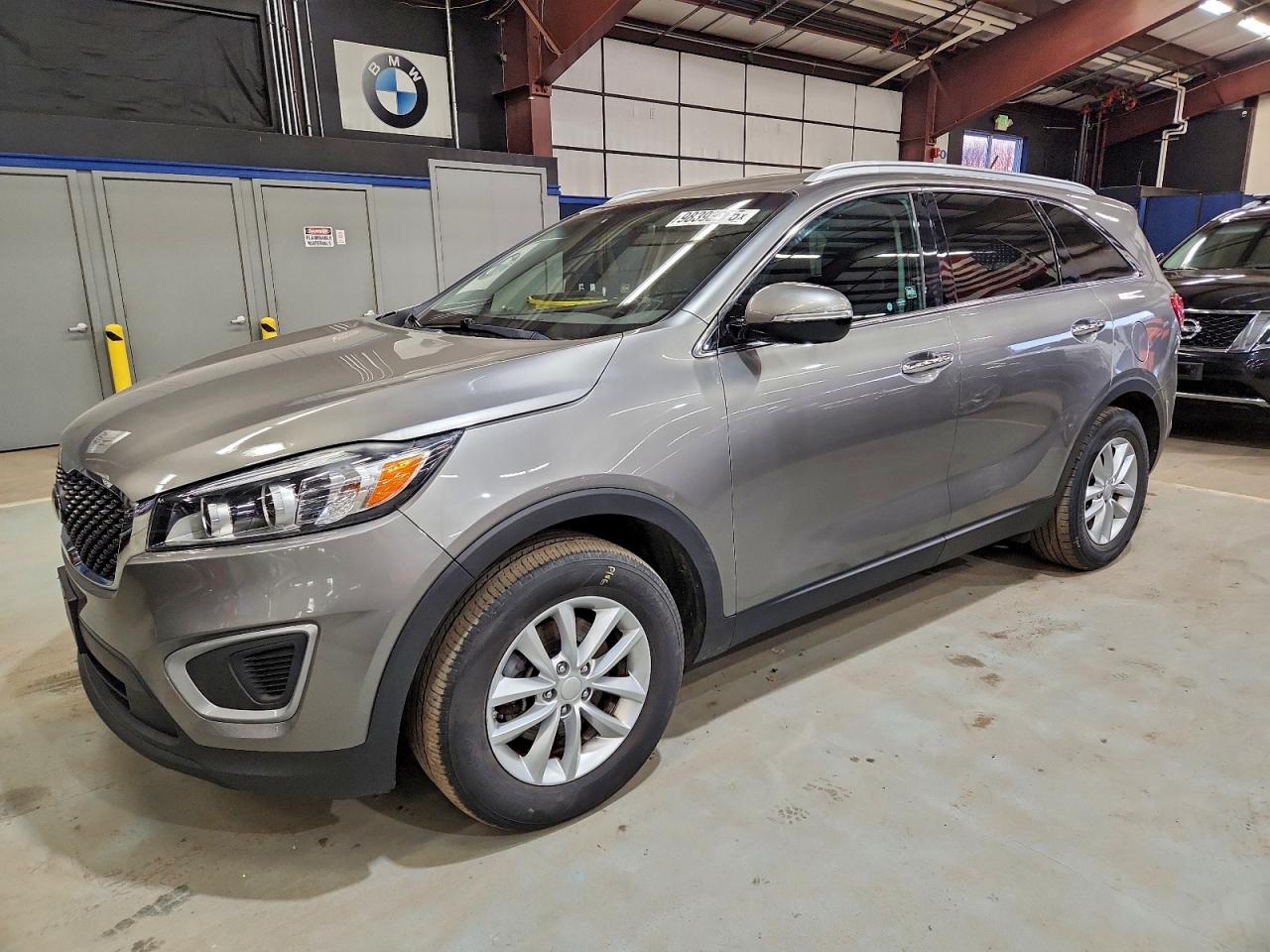 KIA SORENTO LX 2017