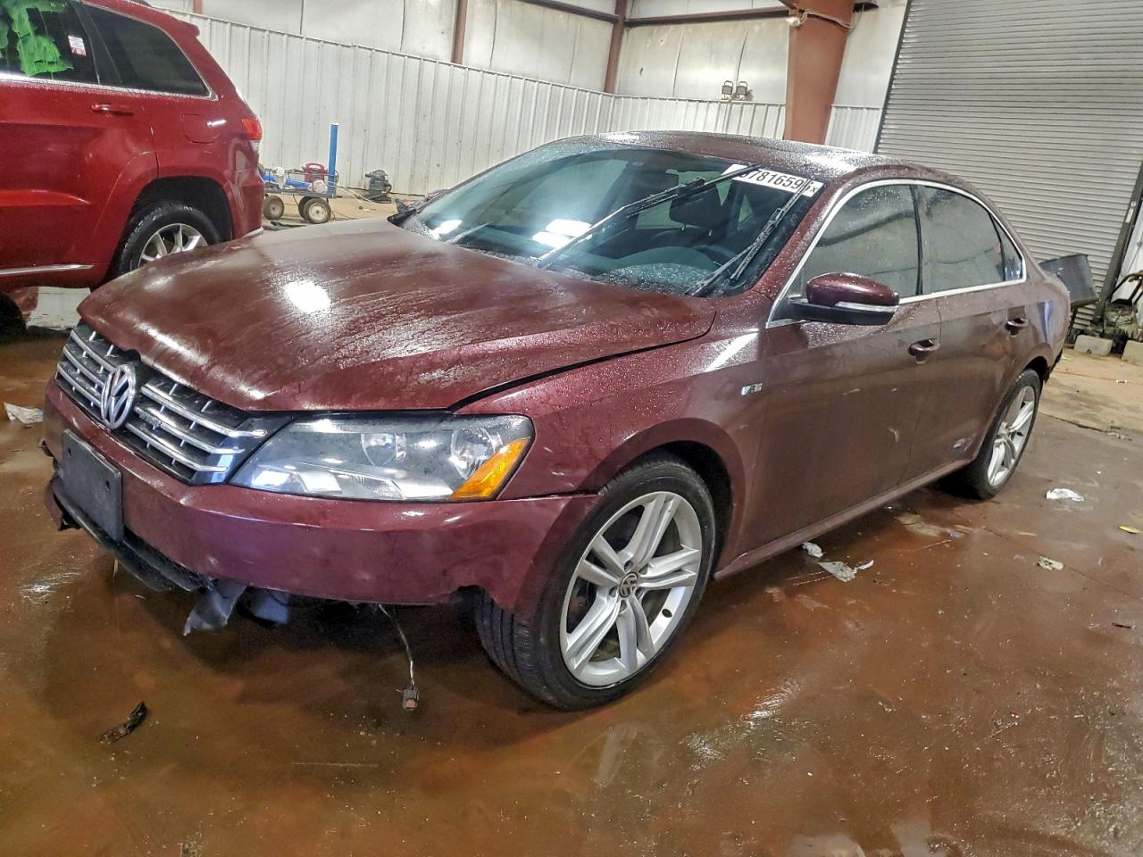 VOLKSWAGEN PASSAT SE 2013