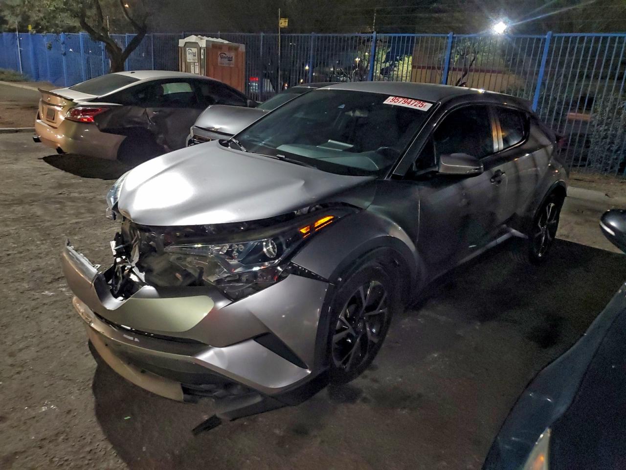 TOYOTA C-HR XLE 2018