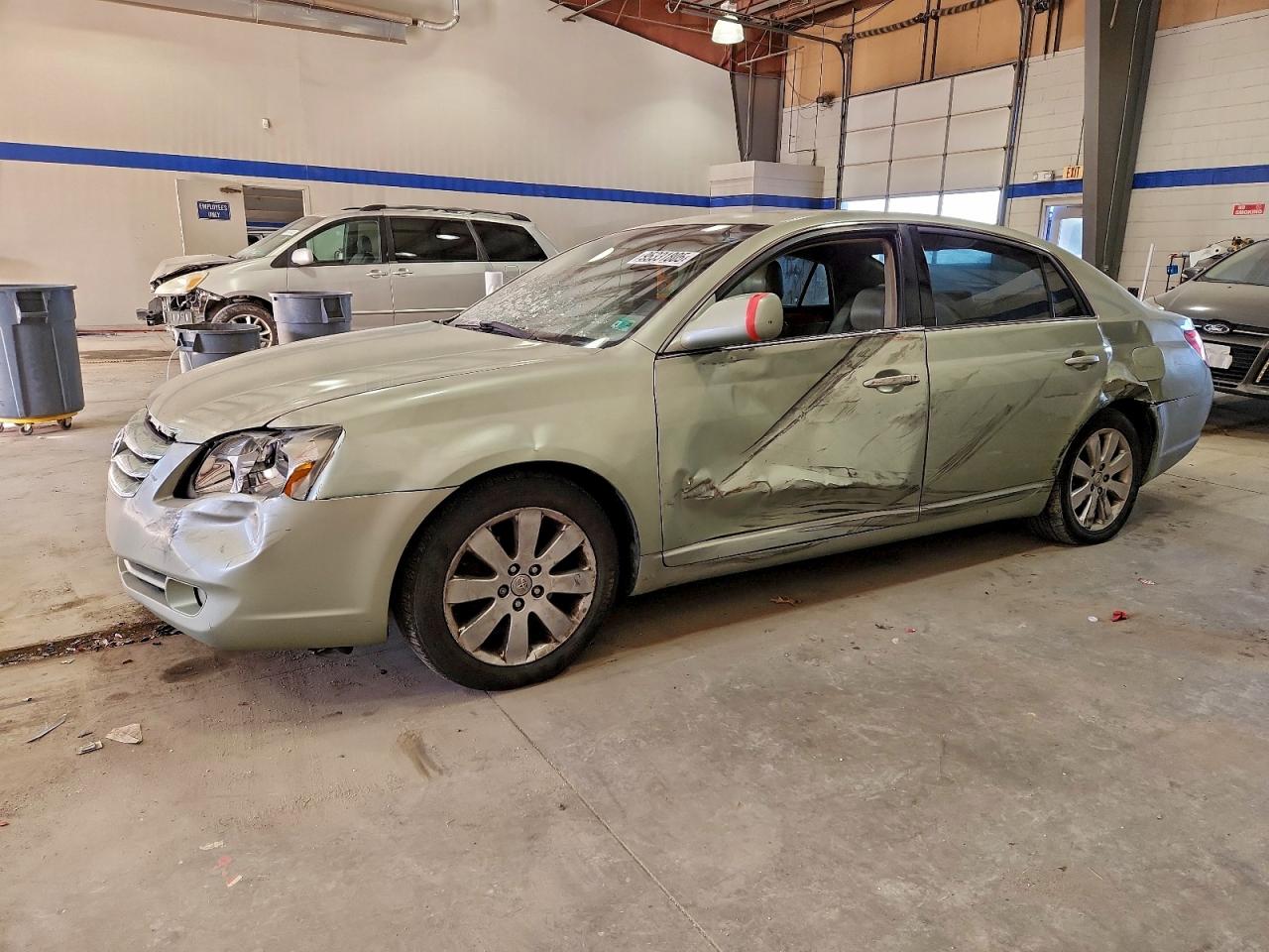 TOYOTA AVALON XL 2006