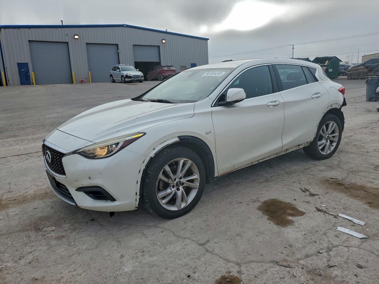 INFINITI QX30 2017